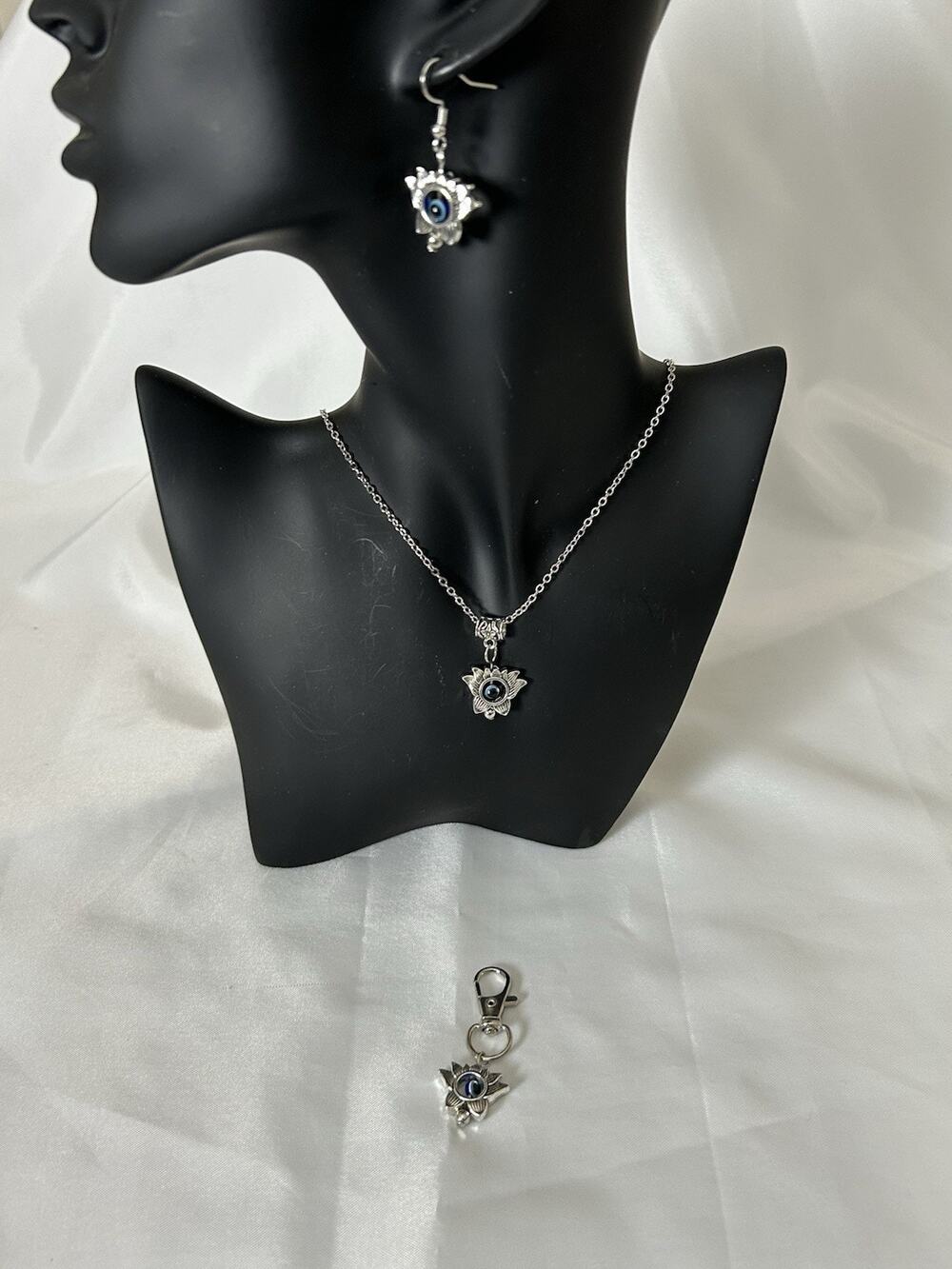 Cute Silver Tone Flower Necklace, Earrings & Purse/ Keychain Charm